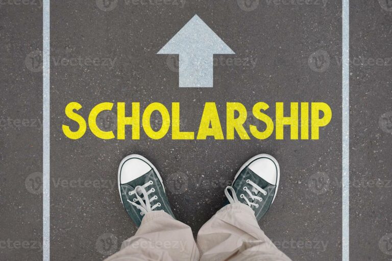 Read more about the article 8 Important Things to know before You Apply For Scholarships Online For Free